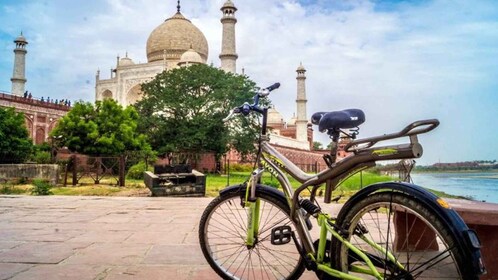 Privat:Agra By Taj Natur und Landseite mit dem Fahrrad