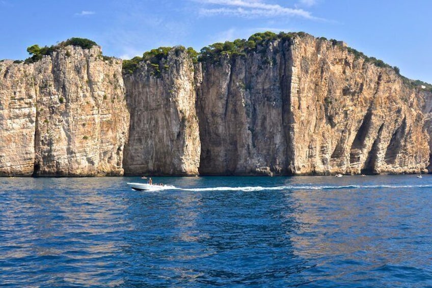 Private VIP Tour "Riviera di Ulisse"(Parco Monte Orlando-Montagna Spaccata Gaeta)