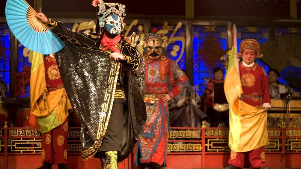 Picture 2 for Activity Chengdu: Illuminated Night Tour with Sichuan Opera or Hotpot