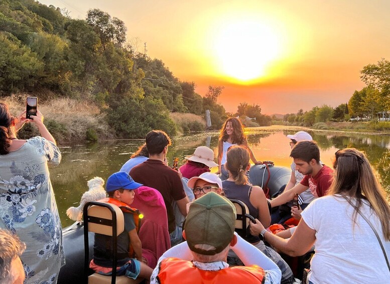 Picture 3 for Activity From Portimão: Arade River Boat Tour to Silves Medieval Town
