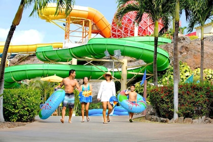 Oahu: Wet 'n' Wild Waterpark Ticket with Waikiki Transfer