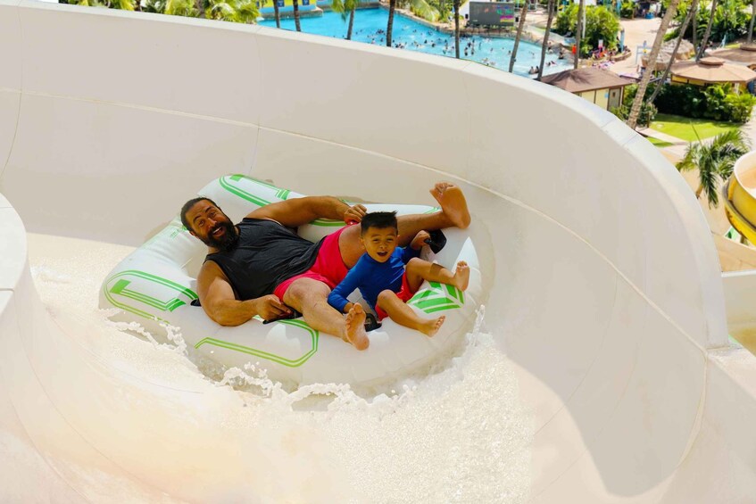 Picture 4 for Activity Oahu: Wet 'n' Wild Waterpark Ticket with Waikiki Transport