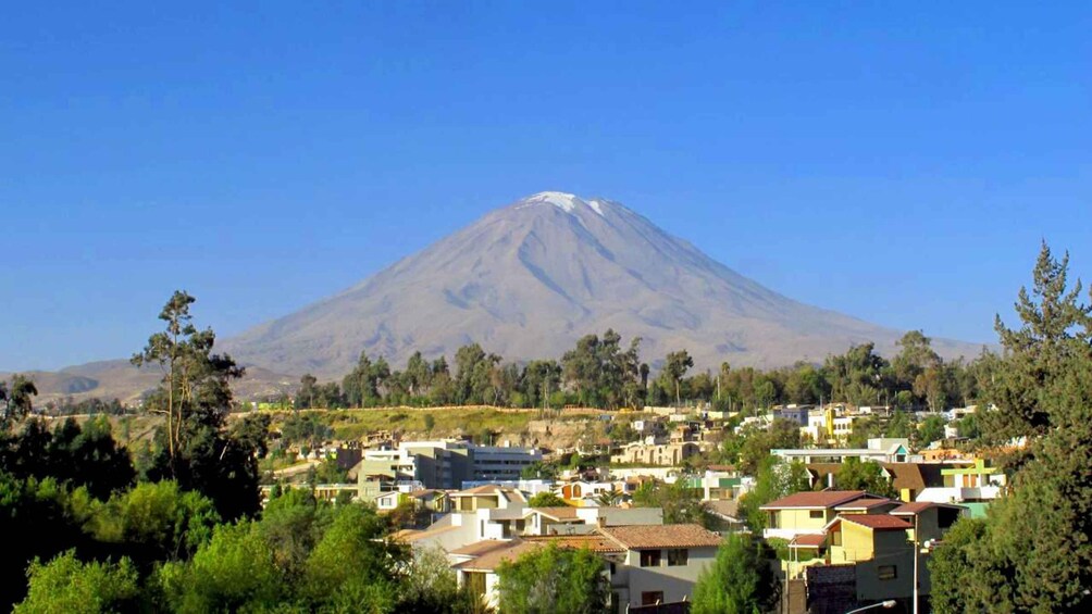 Picture 1 for Activity Guided in Arequipa and the monastery of Santa Catalina