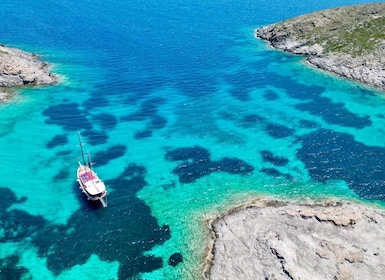 Paros: Traditional Gulet Shared or Private Island Cruise