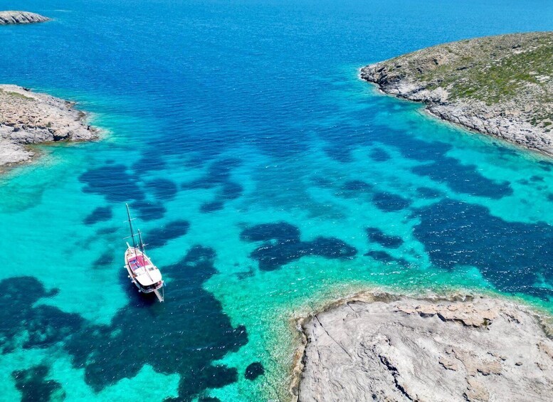 Paros: Traditional Gulet Shared or Private Island Cruise