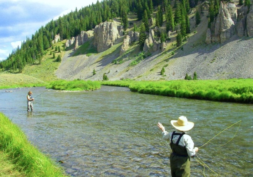 Big Sky: Learn to Fly Fish on the Gallatin River (3 hours)