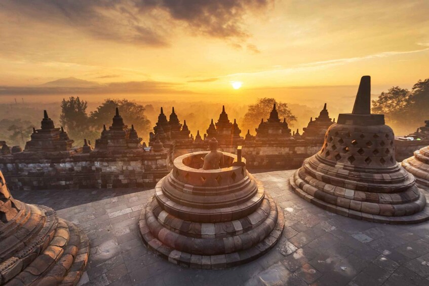 Picture 2 for Activity Yogyakarta: Borobudur sunrise(guarantee climb up)& Prambanan