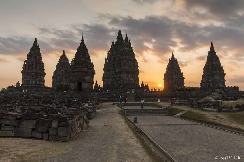 Picture 7 for Activity Yogyakarta: Borobudur sunrise(guarantee climb up)& Prambanan