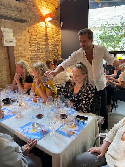 Picture 15 for Activity Wine Tasting with Professional Sommelier in centre Valencia