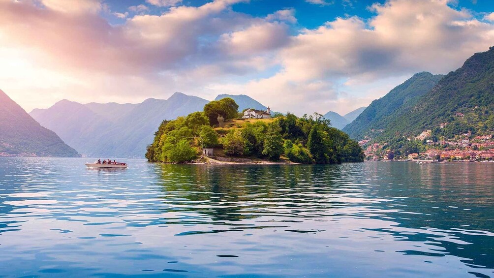 Bellagio: Lake Como Shared Boat Tour