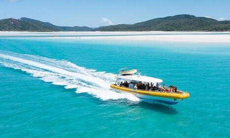 Whitsunday: Whitsunday Islands Tour with Snorkeling & Lunch