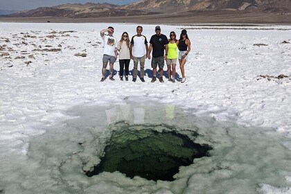 Aventure d'une journée en petit groupe dans la vallée de la mort au départ ...