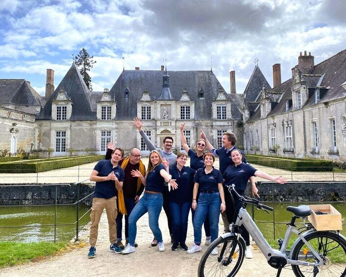 Picture 1 for Activity From Amboise: Full-Day Guided E-bike Tour to Chambord