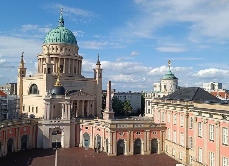 POTSDAM: Old historical town, a walk with a certified guide