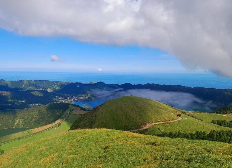 Picture 9 for Activity Ponta Delgada: Sete Cidades Volcano – Blue & Green Lake