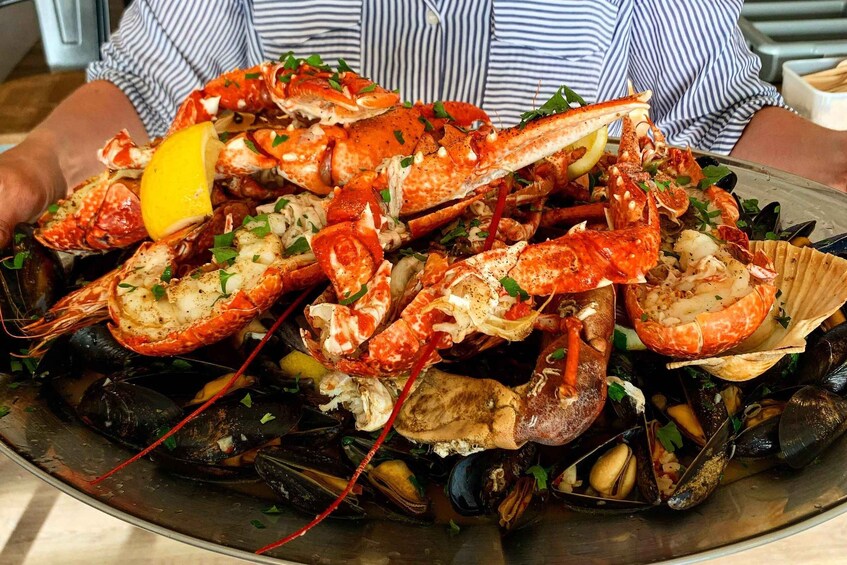 Fresh Catch: Private Split Tour & Seafood Dining Experience