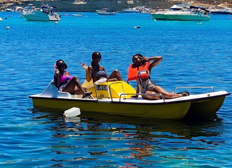 Marsaskala: Paddle Boat Rental in St. Thomas Bay