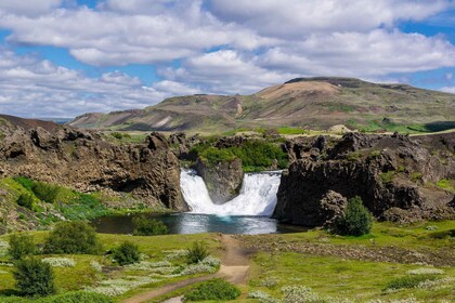 Reykjavik : Game of Thrones Private excursion d’une journée en Jeep de luxe