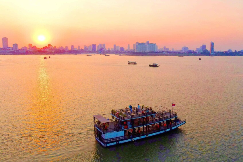 Picture 1 for Activity Phnom Penh: Sunset Cruise with Unlimited Beer and Drinks