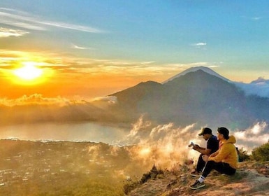 Bali: Mount Batur Sunrise & Natural Hot Spring Private Tour
