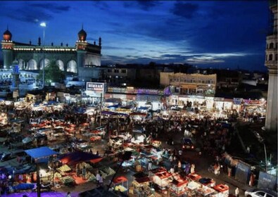 Night Walk Hyderabad (2 tunnin opastettu kävelykierros)