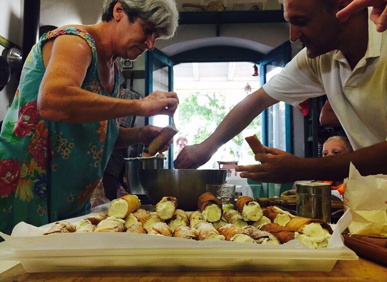 Noto: Highlights Experience tour Cooking from Farm to Fork