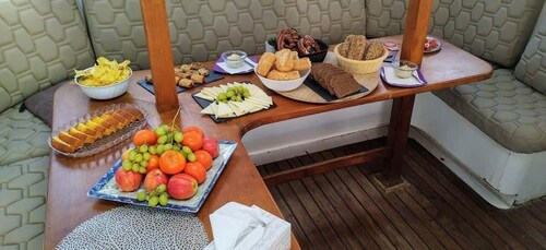 Arguineguin : Catamaran excursion with lunch and drinks