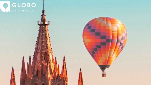 San Miguel de Allende: Hot Air Balloon Flight from Fri-Sun