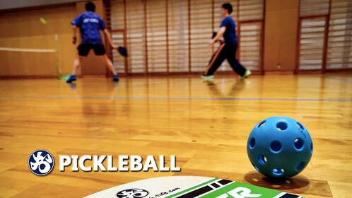 Pickleball in Osaka with locals players!