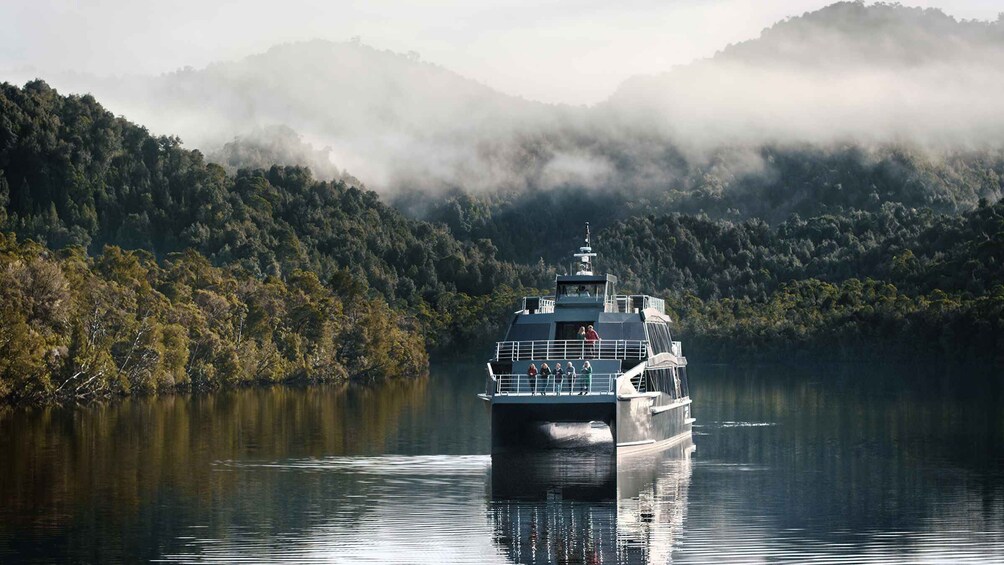 Strahan: Gordon River Cruise with Lunch & Sarah Island Walk