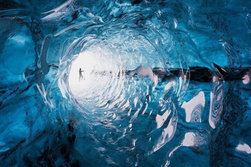 Ice Cave Tour in the National Park of Vatnajökull