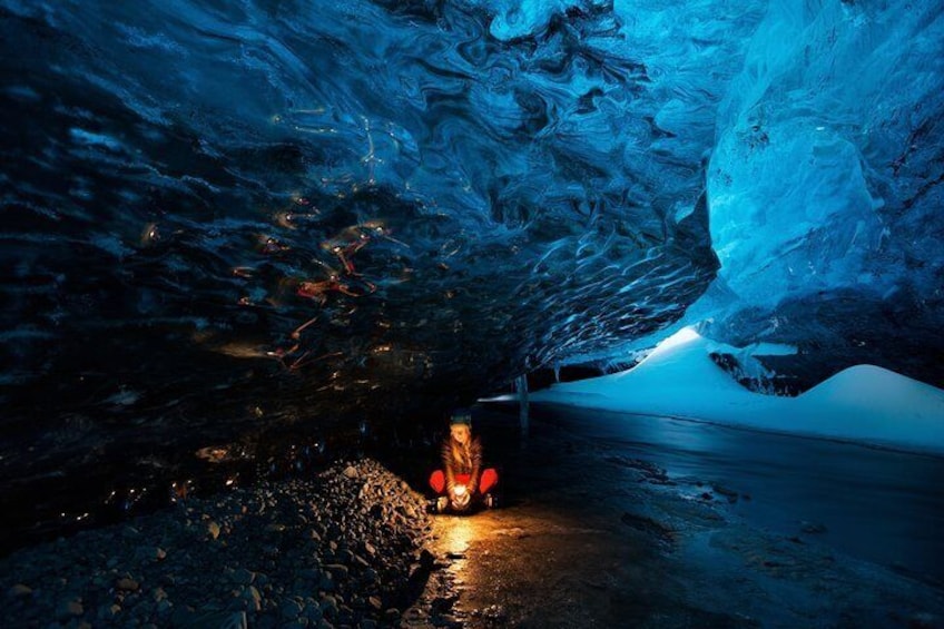 Ice Cave Tour in the National Park of Vatnajökull