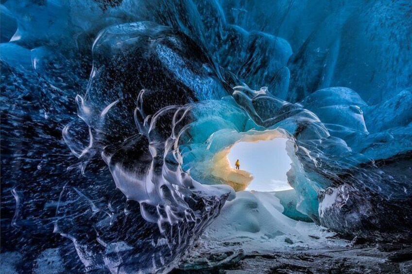 Ice Cave Tour in the National Park of Vatnajökull