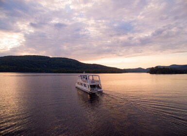 Mont-Tremblant: Guided Scenic Lake Cruise