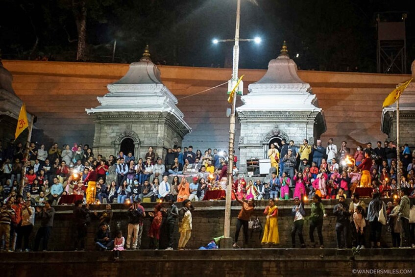 Picture 3 for Activity Kathmandu: Pashupatinath Temple Aarti Night Tour