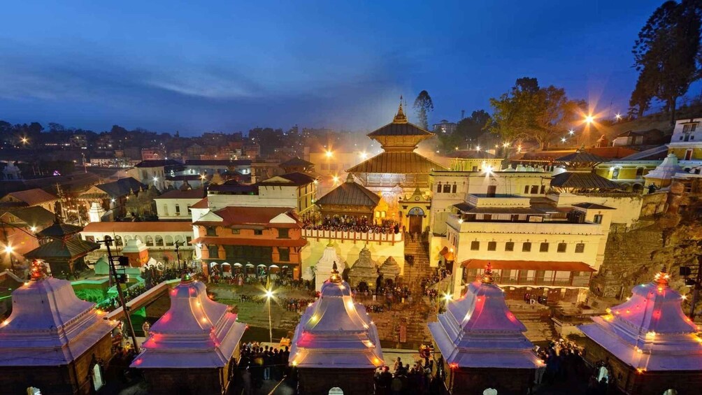 Picture 1 for Activity Kathmandu: Pashupatinath Temple Aarti Night Tour