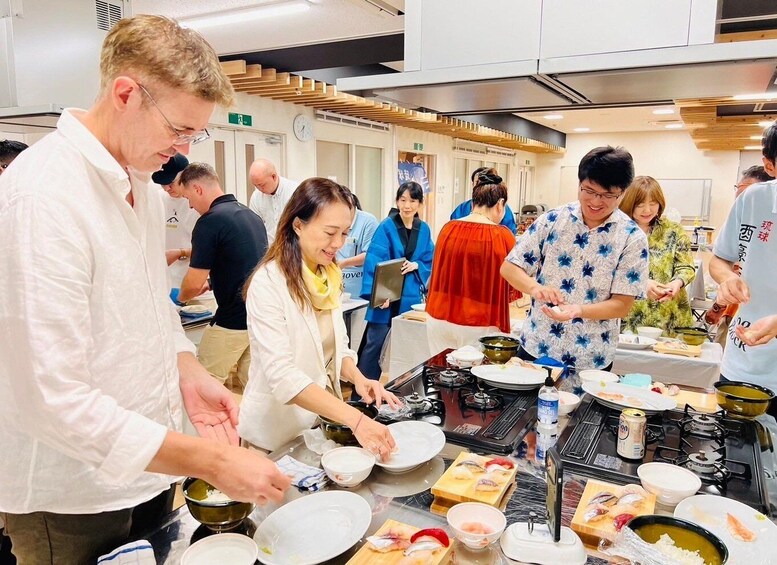 Picture 4 for Activity Naha Makishi Public Market : Sushi making experience