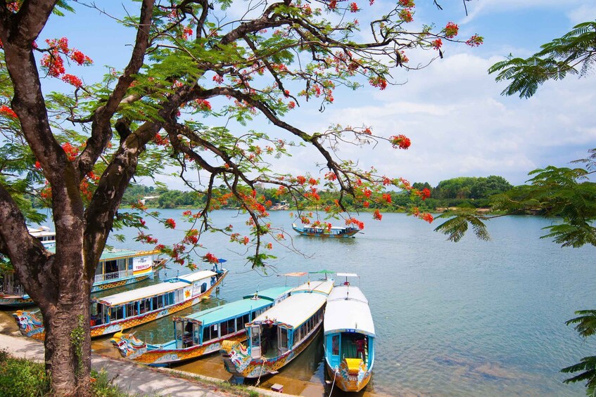 Picture 1 for Activity Hue: Dragon Boat, Royal Tombs, Thien Mu Pagoda with Guide