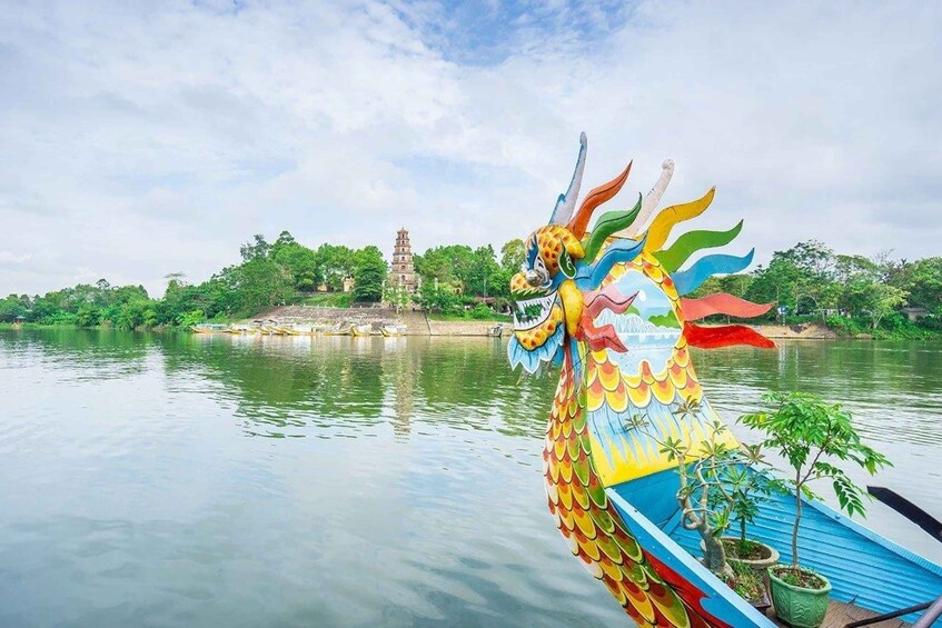 Picture 10 for Activity Hue Boat Tour: Royal Tombs, Hon Chen Temple, Thien Mu Pagoda