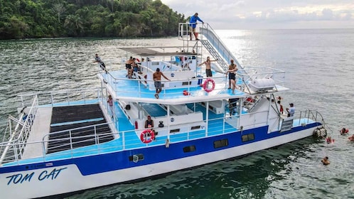 Manuel Antonio : Catamaran croisière à la baie de Biesanz avec déjeuner