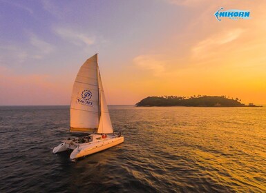 Phuket: Coral Island Day Trip and Sunset Dinner by Catamaran