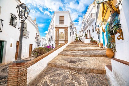 Fra Málaga /Costa del Sol: Tur til Nerja & Frigiliana