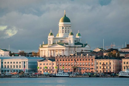 Helsinki: Private Walking Tour