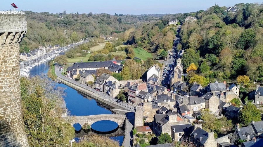 Dinan: Private Guided Walking Tour
