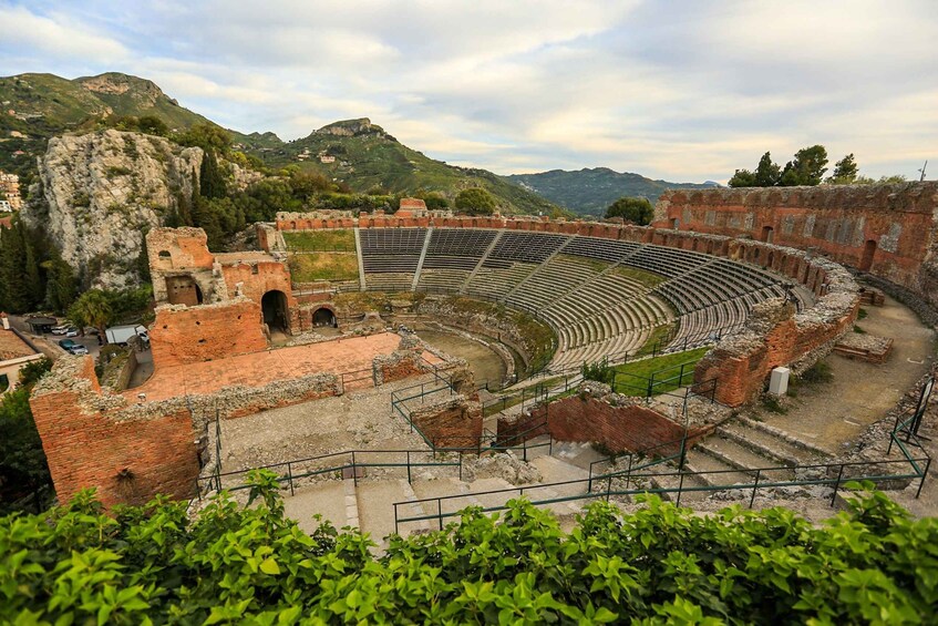 Taormina: Ancient Theater Skip-the-Line Ticket & Audio Guide