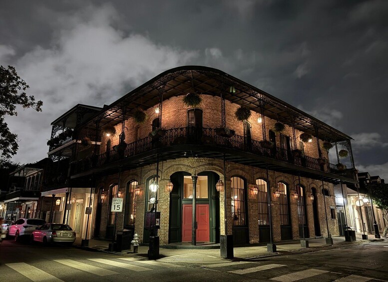 Picture 3 for Activity New Orleans: Haunted Pub Crawl