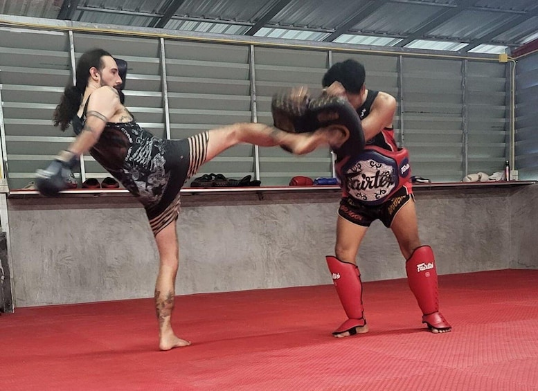 Ko Lanta:Learn the art of muay thai (Adin Muay Thai School)