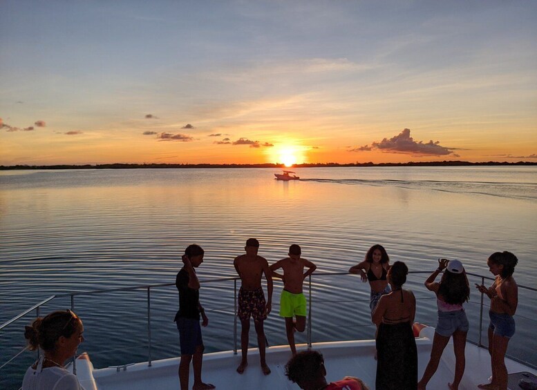 Picture 1 for Activity Willemstad: Sunset Cruise Tour with Food and Drinks