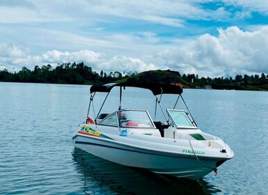 Luxury boat ride - Guatapé