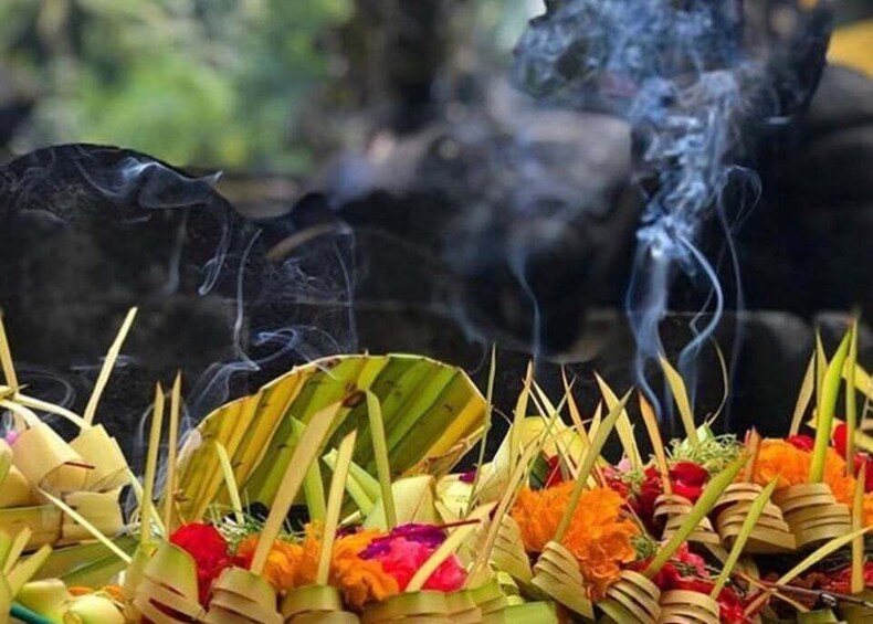 Picture 2 for Activity Tirta Empul: Temple Tour with Optional Spiritual Cleansing